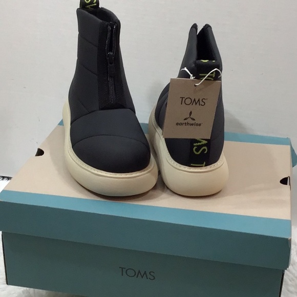 Toms Alpargata Mallow Puffer black boots NWT - Picture 2 of 15